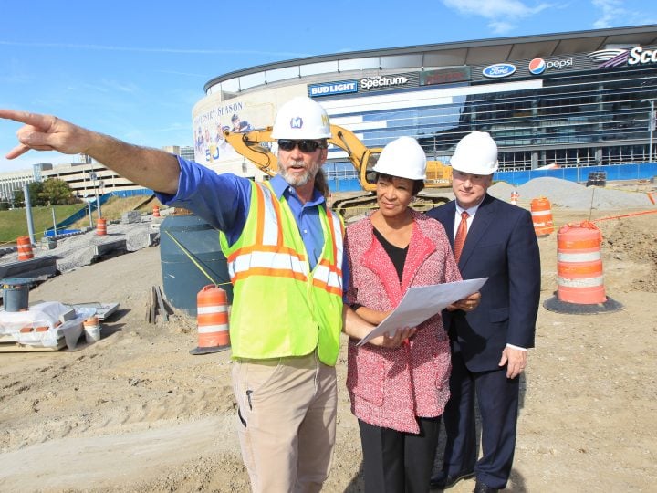 Federal Transit Administration’s Top Leader Tours  Federally-Funded Metro Transit Project Sites