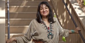 Photo of Sandra Cisneros